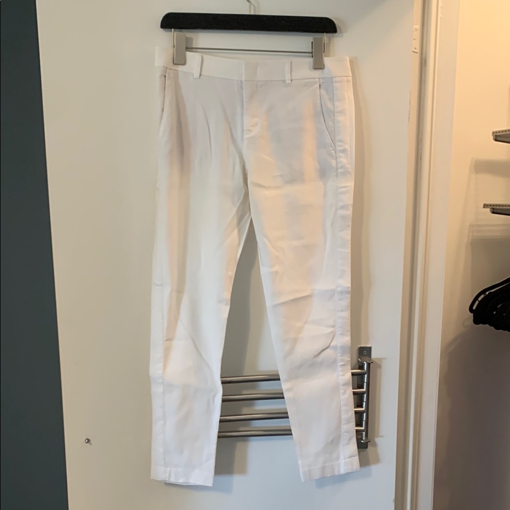 Women’s White Capris Pants